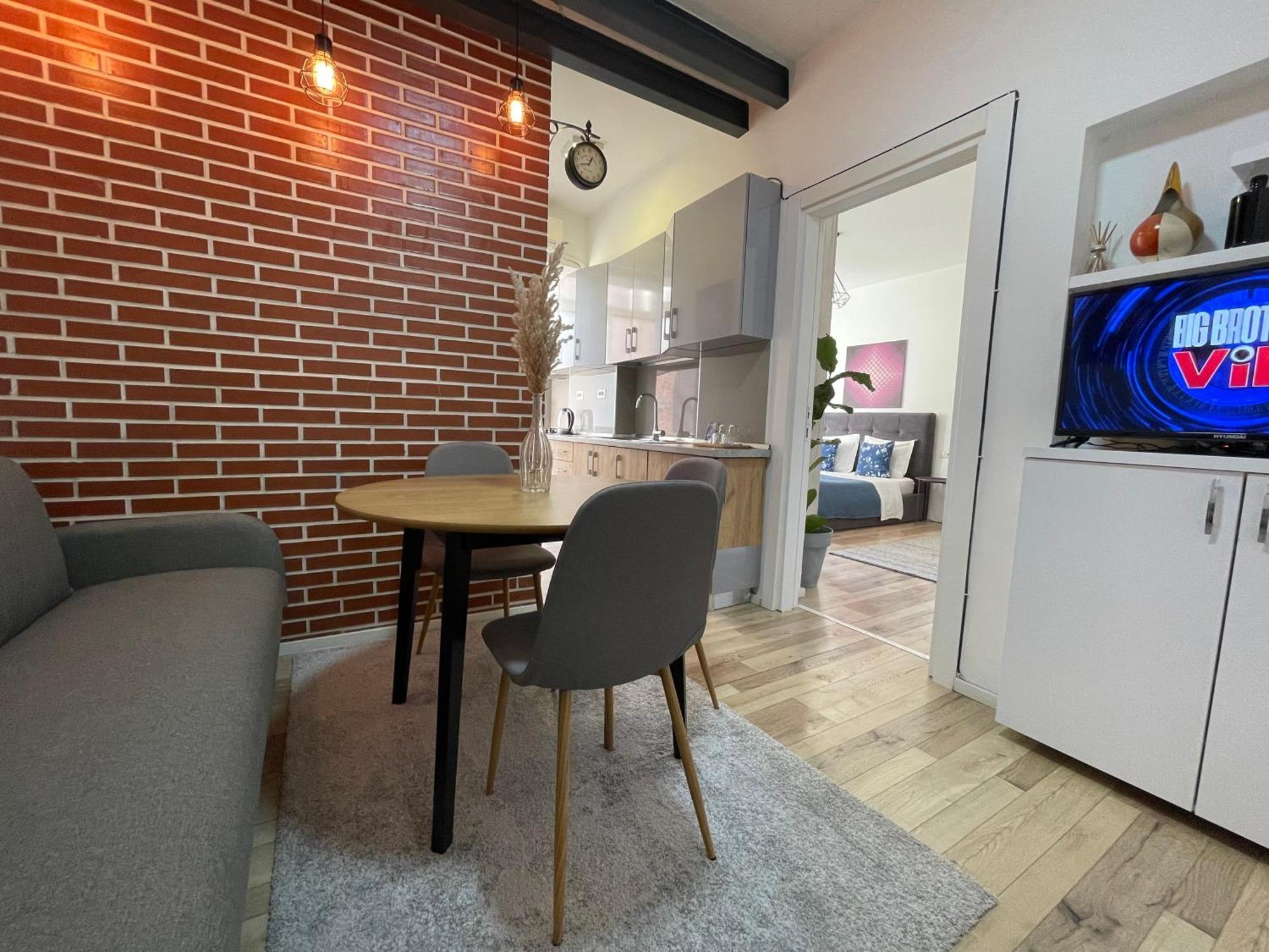 Myslym Shyri'S Apartments Tirana Ruang foto