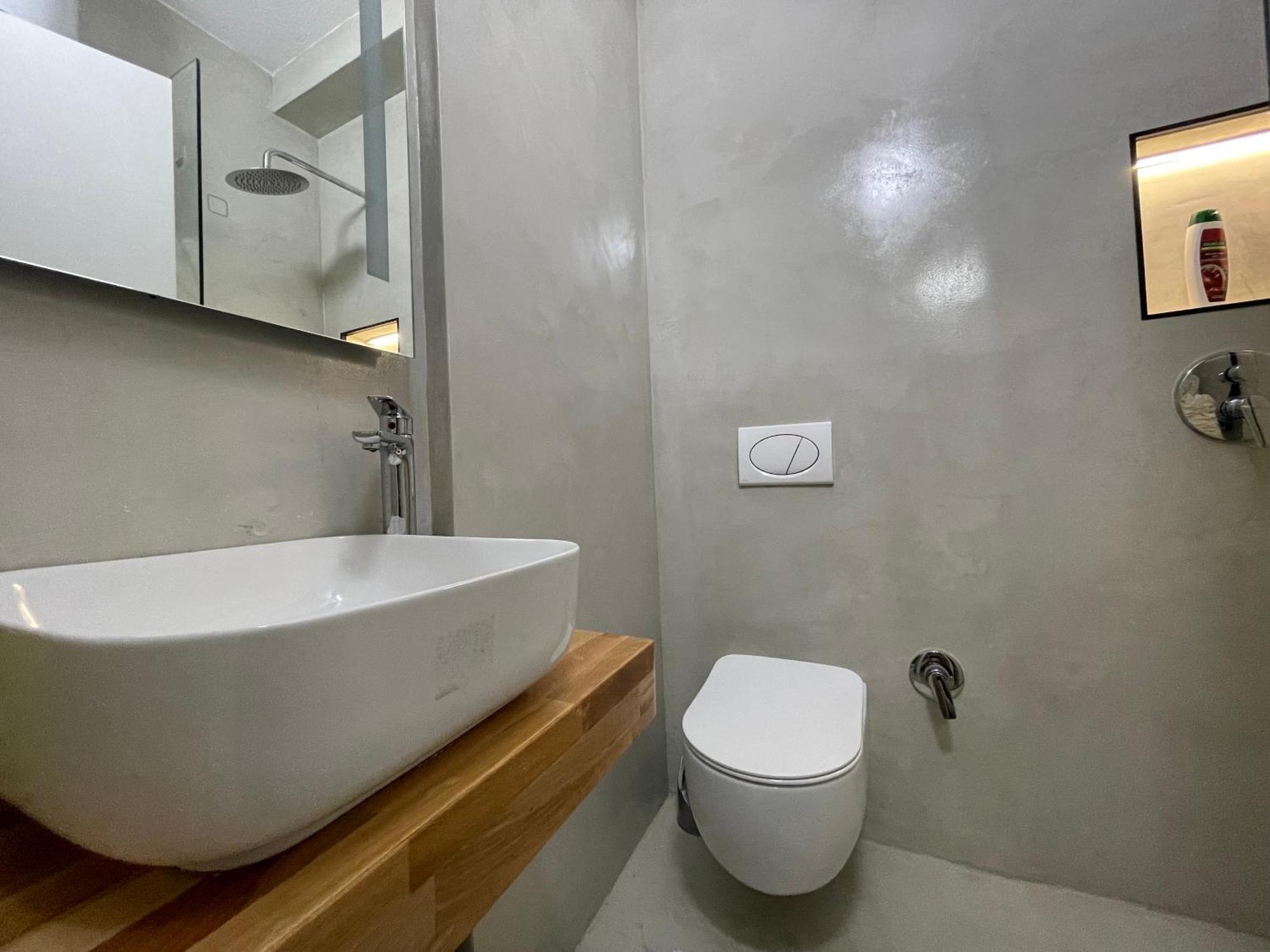Myslym Shyri'S Apartments Tirana Bagian luar foto